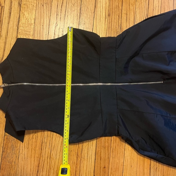 Kate Spade black lined dress with side pockets size S - Picture 8 of 9